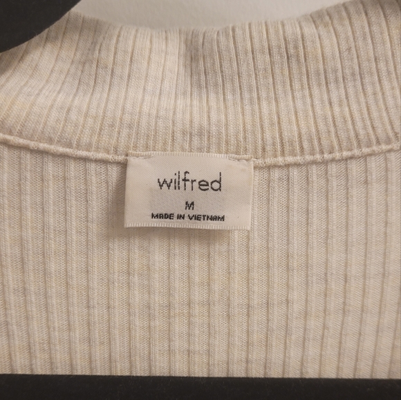 WILFRED cream-coloured cropped longsleeve; size M. - Picture 3 of 4
